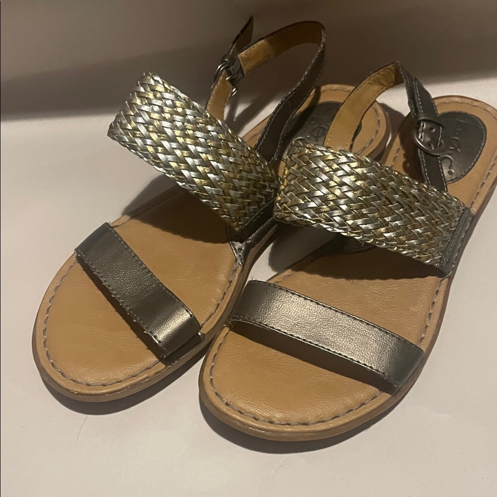 Born Concept Stylish Metallic Woven Sandals size 8M
